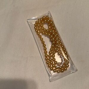 Beige Pearl necklace